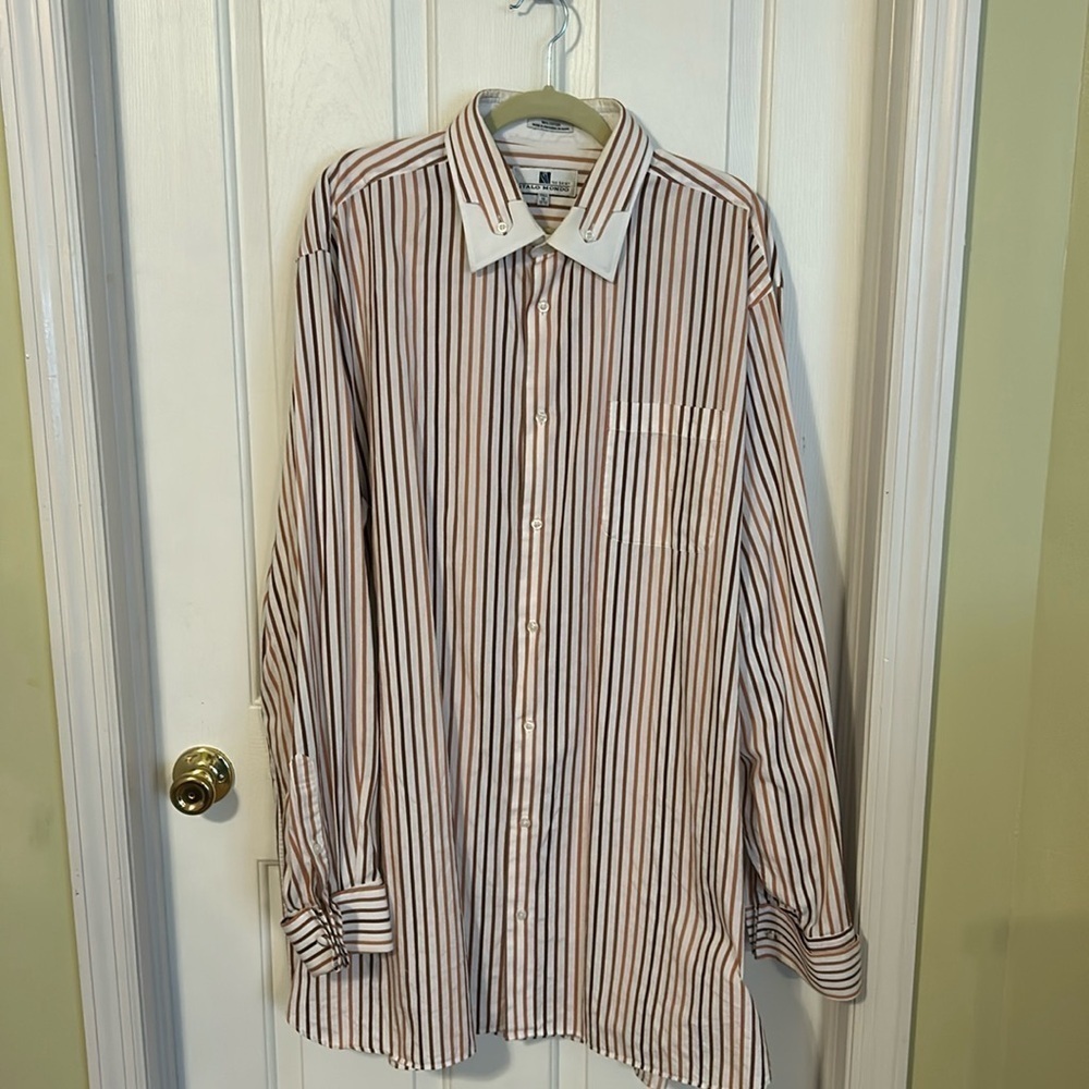 Italo Mondo THE SHIRT. Size 19 Tall. 38/39. Good condition, big n tall.